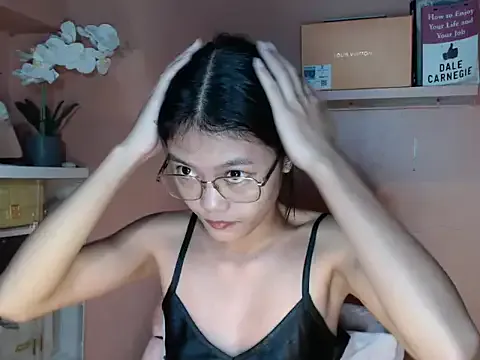 Mia--meow – webcam model profile photo Image 6