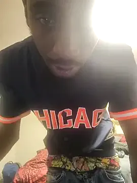 PumaShyXD – webcam model profile photo Image 3