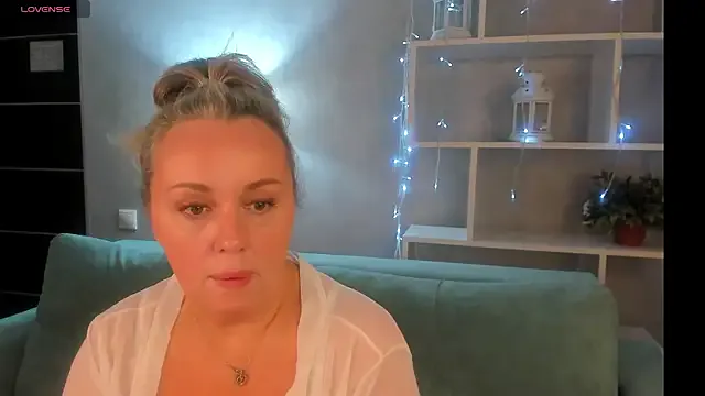 AdrianaAkerman – webcam model profile photo Image 5