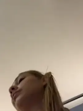 Yui-Ch – webcam model profile photo Image 18