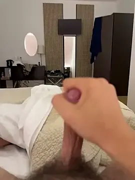 _Alicee_1 – webcam model profile photo Image 9