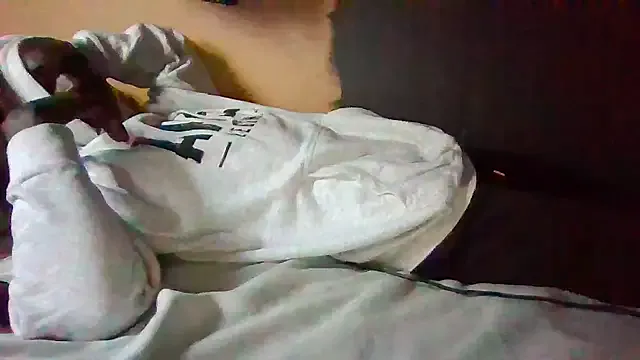 hina_porn – webcam model profile photo Image 12