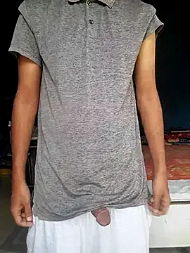  – webcam model profile photo Image 18