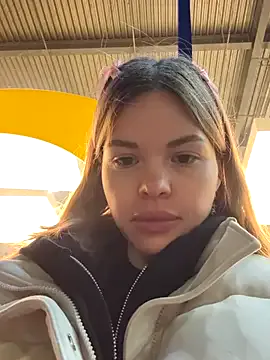 ClaireBree – webcam model profile photo Image 15