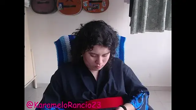 Emily_brown04 – webcam model profile photo Image 2