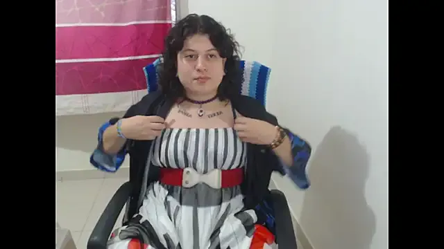 Emily_brown04 – webcam model profile photo Image 6