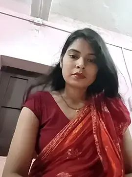 roouse – webcam model profile photo Image 19