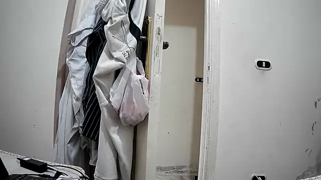 Humsafar-HDX-13 – webcam model profile photo Image 4