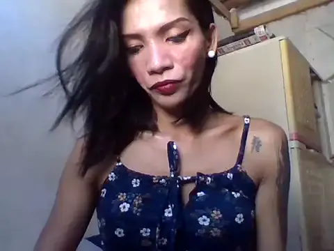 maataaan – webcam model profile photo Image 4