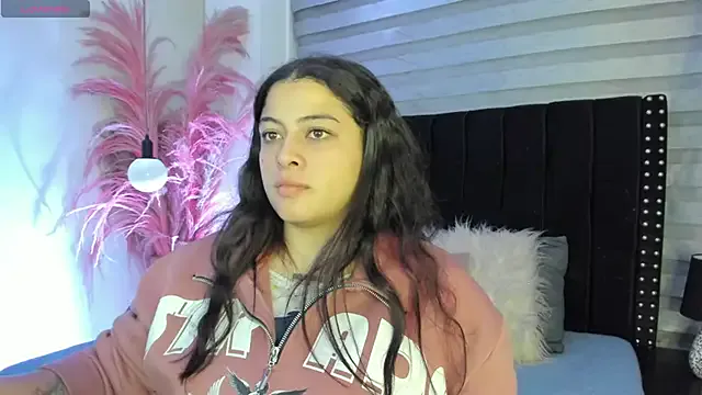 NoaBeller – webcam model profile photo Image 14