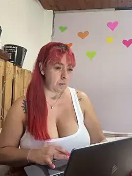 Sofiyaa_39 – webcam model profile photo Image 11