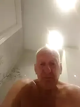 _chanMOMO_ – webcam model profile photo Image 3