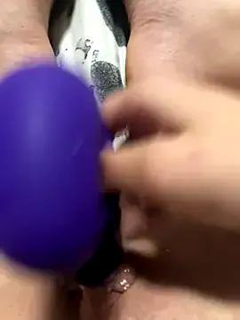 ChanelFoxi – webcam model profile photo Image 15