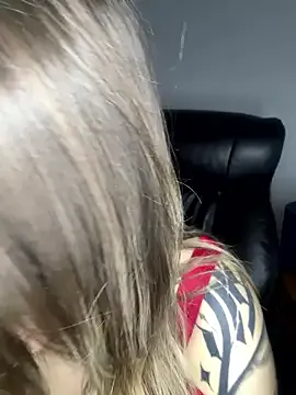 MayaHiper – webcam model profile photo Image 15