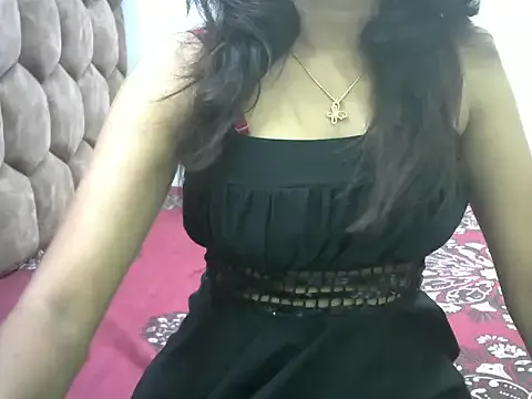LiaWest – webcam model profile photo Image 5