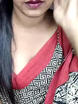seraphine23 – webcam model profile photo Image 12