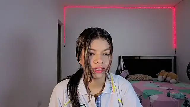 AnnAbbey – webcam model profile photo Image 11