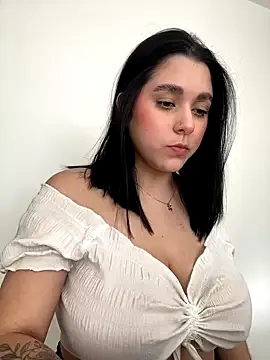 Megu_Melon – webcam model profile photo Image 11