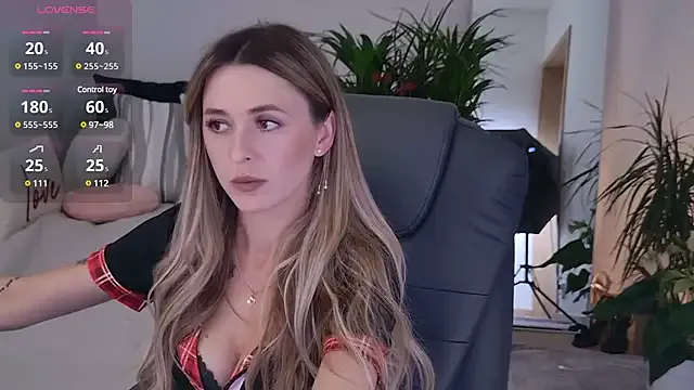 Megu_Melon – webcam model profile photo Image 4