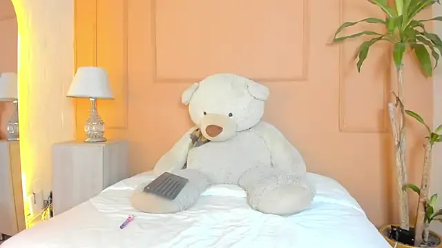 Humsafar-HDX-13 – webcam model profile photo Image 15