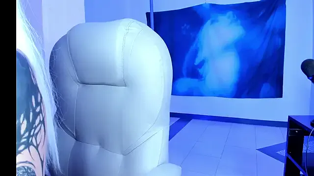 SophieHill_gh Image 5
