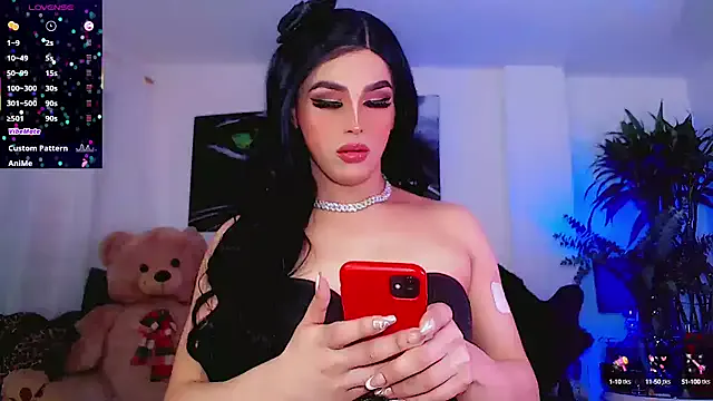 roouse – webcam model profile photo Image 15