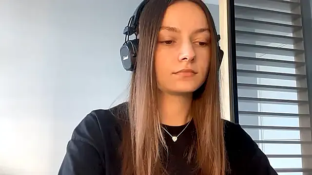 Lucky-baby – webcam model profile photo Image 3