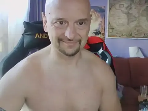 hana-08787- – webcam model profile photo Image 5