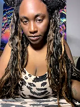 _Alice_1 – webcam model profile photo Image 10