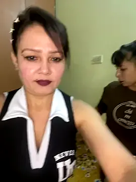 FroggyAnna – webcam model profile photo Image 7