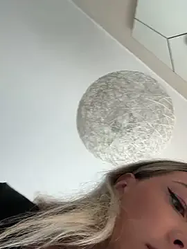 nathi_poyo – webcam model profile photo Image 14