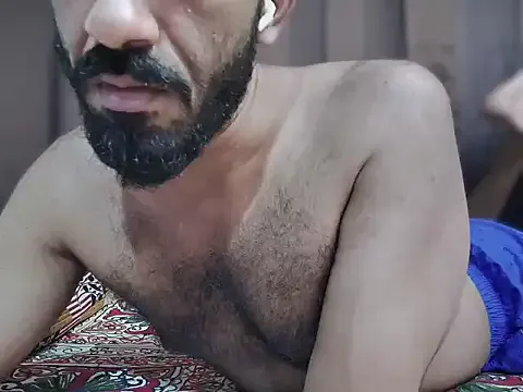 roouse – webcam model profile photo Image 15