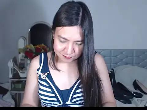 Musae – webcam model profile photo Image 18