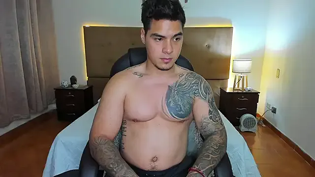 GmGit – webcam model profile photo Image 2