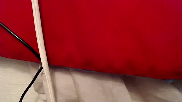 roouse – webcam model profile photo Image 18