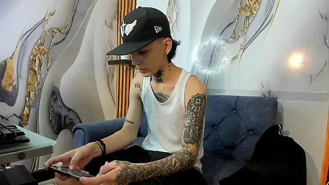 PumaShyXD – webcam model profile photo Image 19