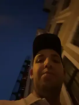 EvieEvans – webcam model profile photo Image 2