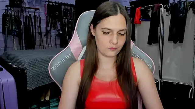 _Alicee_1 – webcam model profile photo Image 3