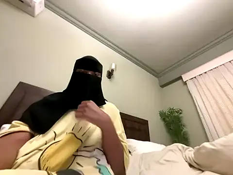 NATINATU252525 – webcam model profile photo Image 18