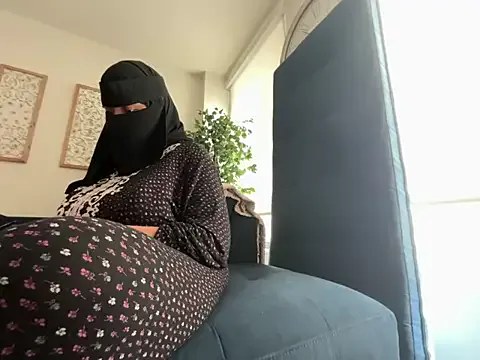 Submissive_Arab Image 5