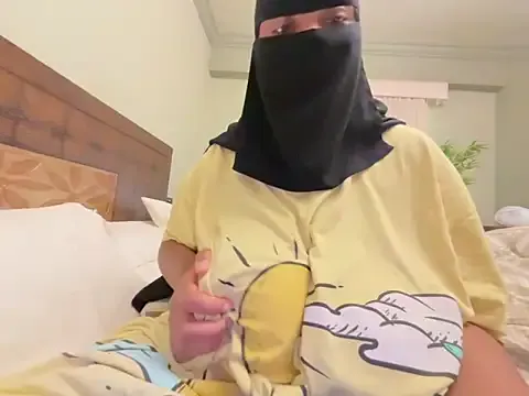 NATINATU252525 – webcam model profile photo Image 7