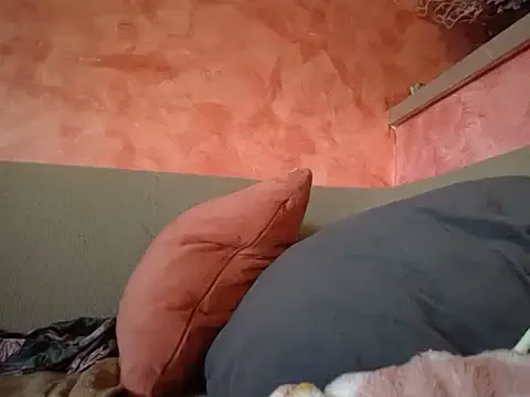 _Alicee_1 – webcam model profile photo Image 6