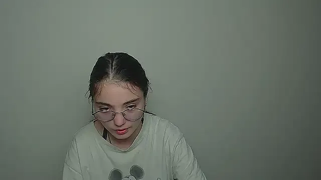 Mia--meow – webcam model profile photo Image 7