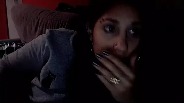 EmiliGarden – webcam model profile photo Image 5
