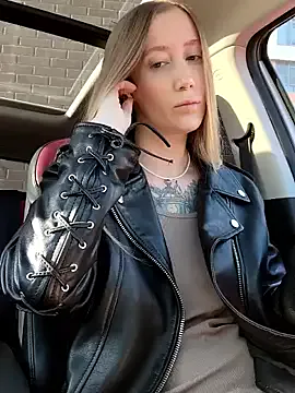 MarisaKarter – webcam model profile photo Image 16