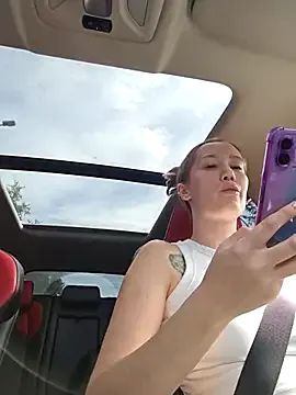 MarisaKarter – webcam model profile photo Image 2