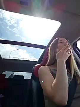 MarisaKarter – webcam model profile photo Image 5