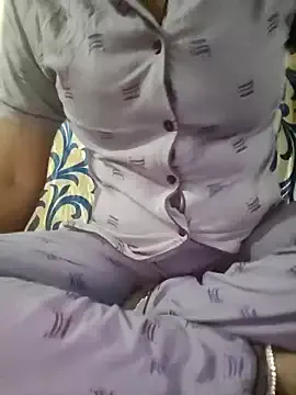 nathi_poyo – webcam model profile photo Image 4