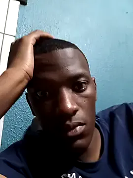 oxo_yuna_oxo – webcam model profile photo Image 3