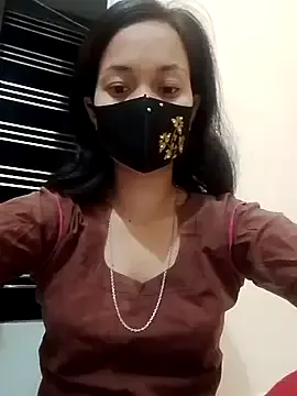 PumaShyXD – webcam model profile photo Image 12